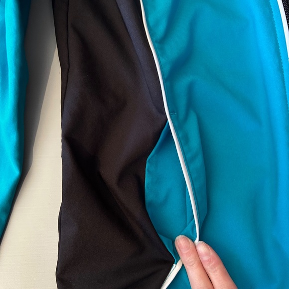 Runners Jacket - Picture 3 of 4